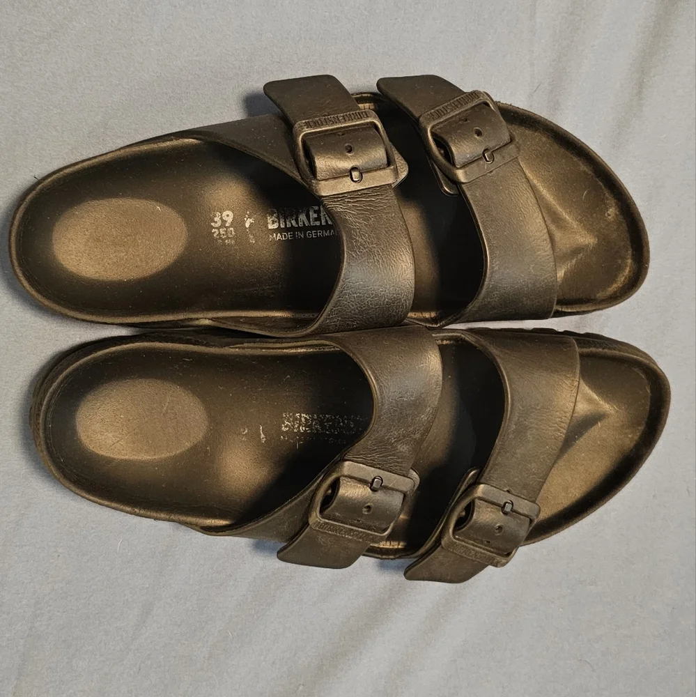 GUC! Birkenstock Arizona Essentials EVA - Black - Size 39 - Picture 10 of 10